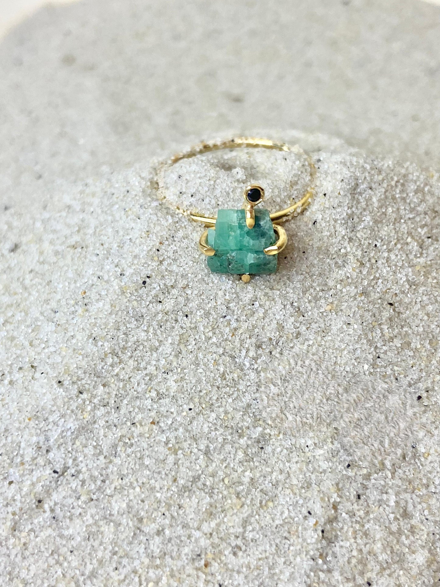 Anel Esmeralda em Ouro Amarelo 18k
