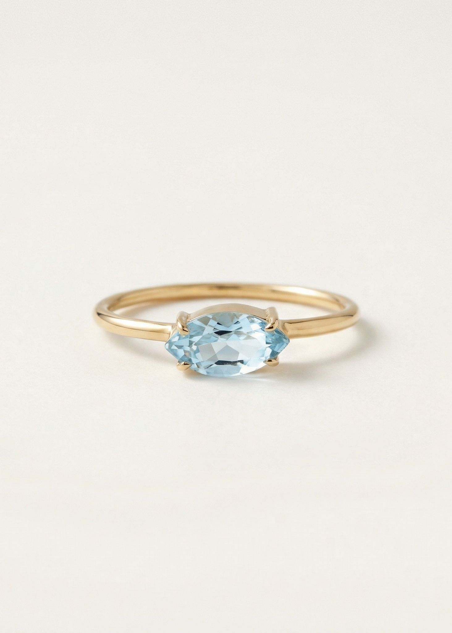 Anel Liz em Ouro Amarelo 18k