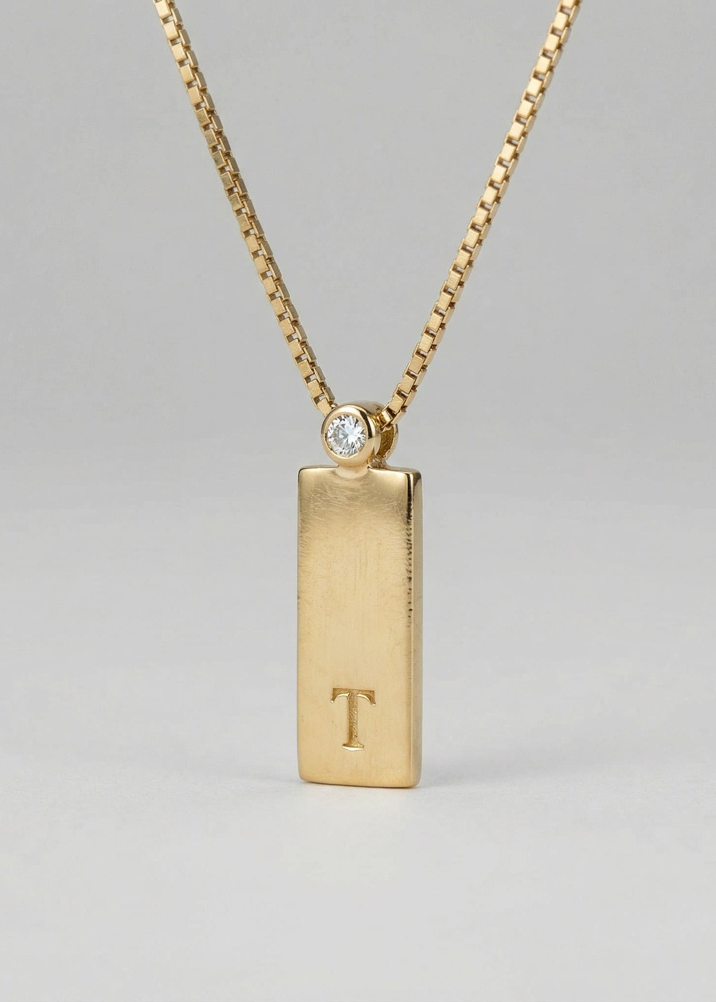 Pingente Placa Afeto em Ouro Amarelo 18k