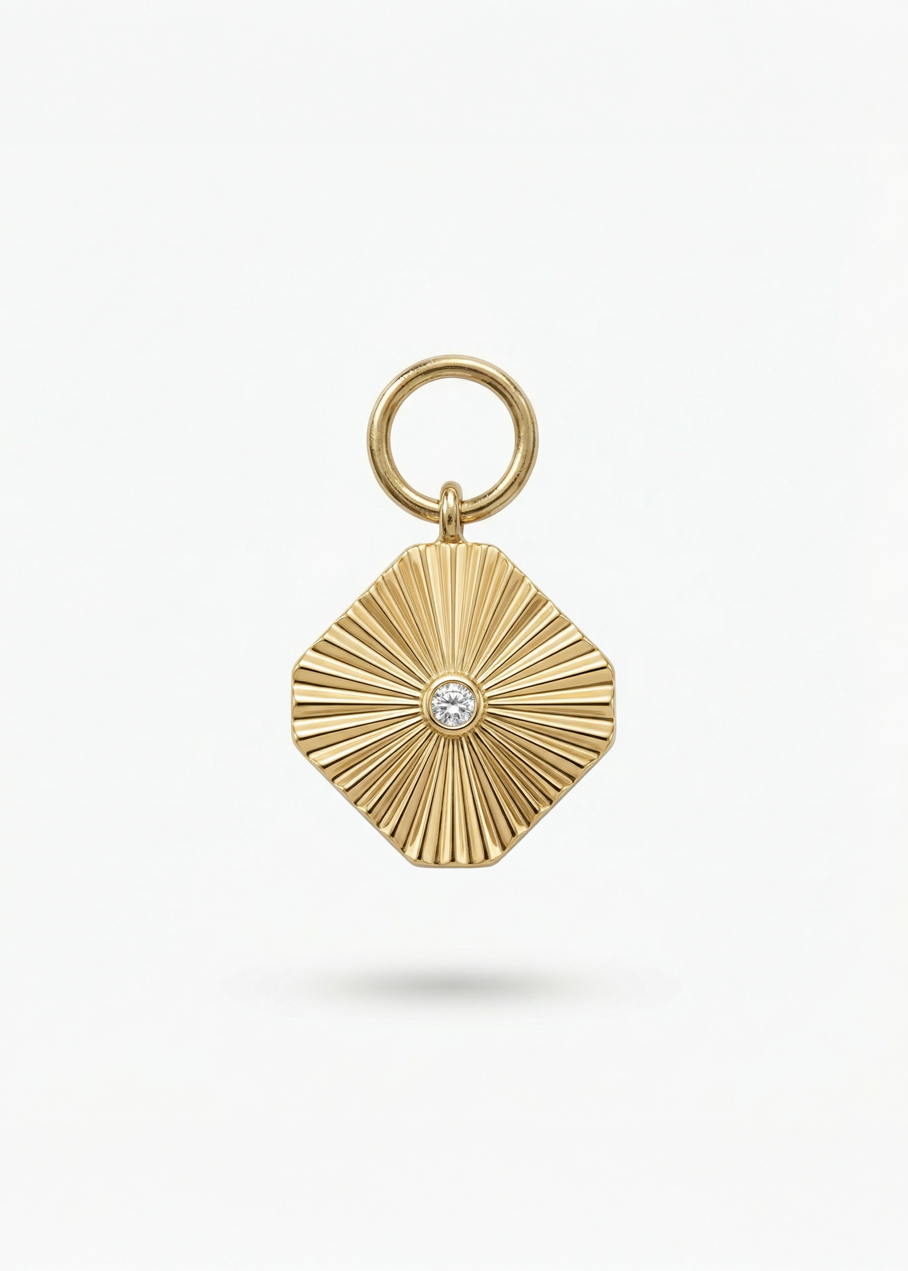Pingente Stella Mini Para Argola em Ouro Amarelo 18k